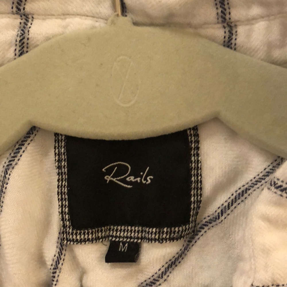 Rails Button Down - Picture 4 of 7